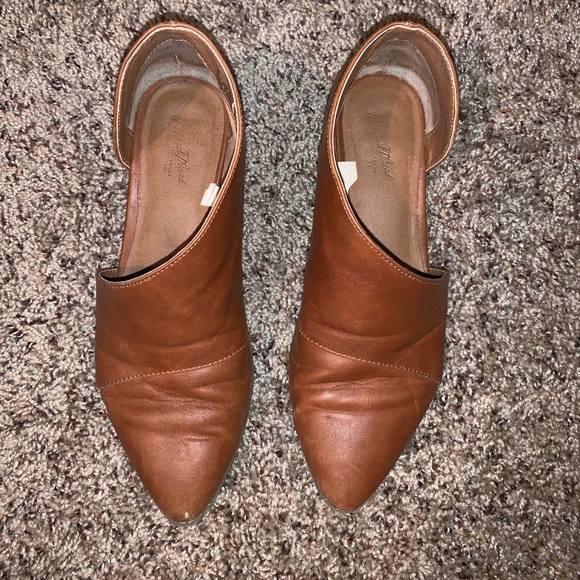 Universal Thread Shoes - Wenda Cut Out Bootie- Cognac